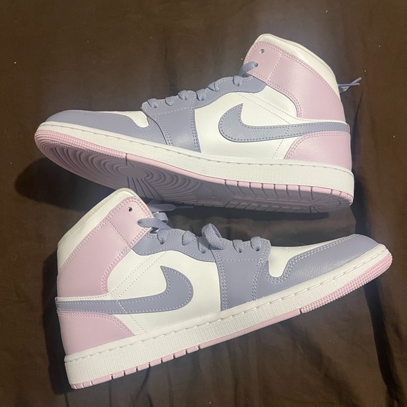 Nike Air Jordan 1 Mid Indigo Haze Doll Sneakers Women Size 12 Men 10.5 new - Picture 2 of 11